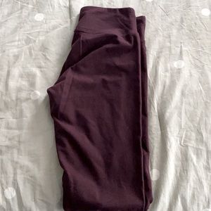 Maroon leggings